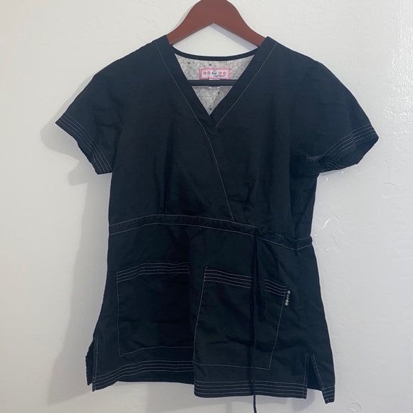 Koi Black Basic Scrub Top - Picture 1 of 4